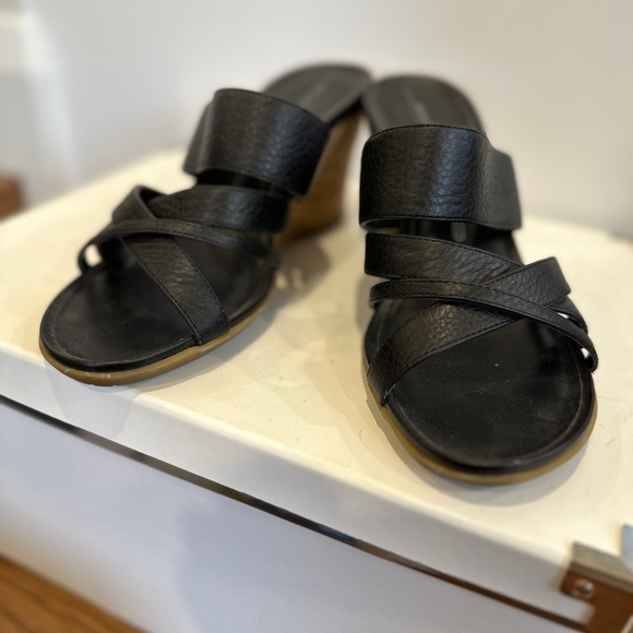 Emergency wedge. - Picture 3 of 6